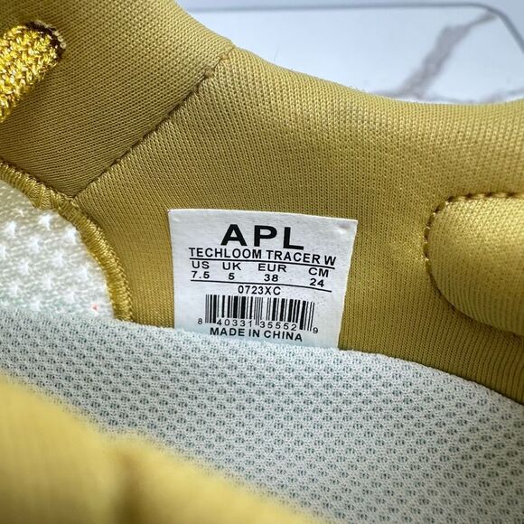 APL Womens 7.5 TechLoom Tracer Sneakers Gym Training Shoes Ivory / Metallic Gold - Picture 5 of 10